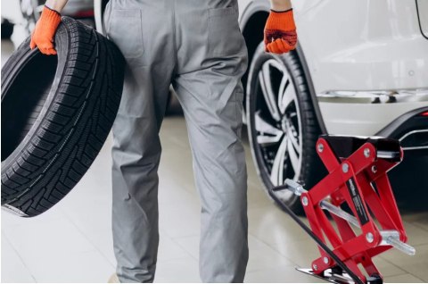 PODNOŚNIK SAMOCHODOWY NOŻYCOWY DO WYMIANY KÓŁ 2000KG 2T KRAFT&DELE KD354