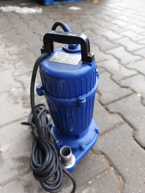 OUTLET W1398 POMPA DO WODY BRUDNEJ CZYSTEJ ZANURZENIOWA SITKO SZAMBA