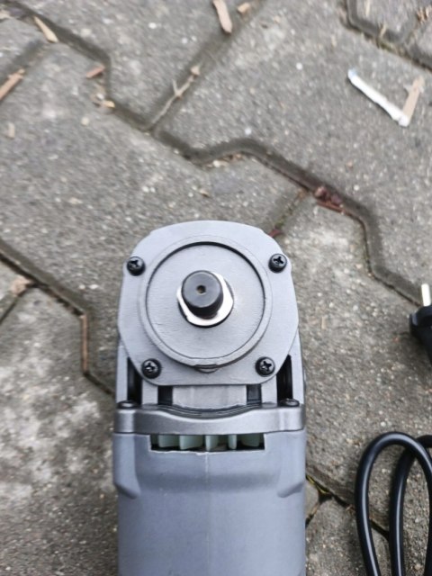 OUTLET W1409 POLERKA SAMOCHODOWA SZLIFIERKA MOCNA