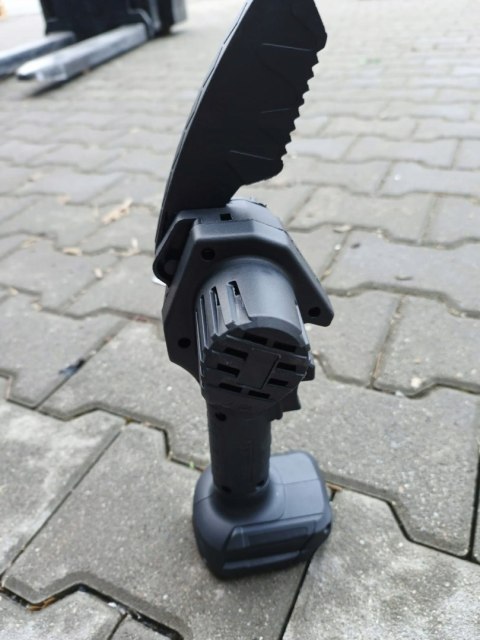 OUTLET W1414 PIŁA ŁAŃCUCHOWA AKUMULATOROWA PILARKA AKUMULATOR ŁAŃCUCH