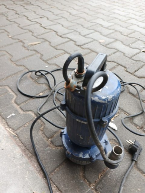 OUTLET W1423 POMPA DO WODY BRUDNEJ CZYSTEJ ŚCIEKÓW SITO ZANURZENIOWA SZAMBA