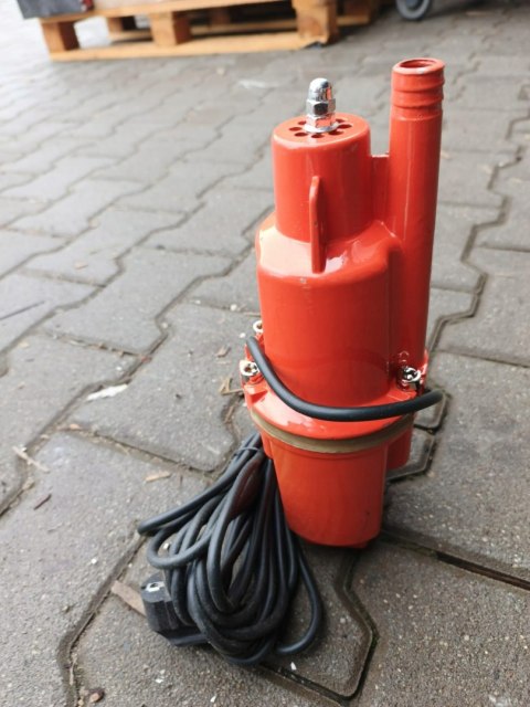 OUTLET W1462 POMPA DO WODY CZYSTEJ ZANURZENIOWA RUSKA GŁĘBINOWA MEMBRANOWA