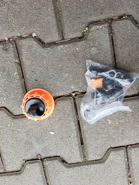 OUTLET W1467 Opryskiwacz AKUMULATOROWY Ciśnieniowy ELEKTRYCZNY Spryskiwacz