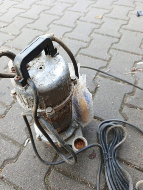 OUTLET W1475 POMPA DO WODY BRUDNEJ CZYSTEJ ŚCIEKÓW ZANURZENIOWA SZAMBA