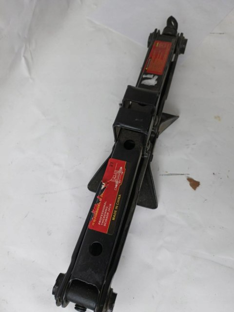 OUTLET W1487 PODNOŚNIK SAMOCHODOWY LEWAREK TRAPEZOWY MOCNY 2T