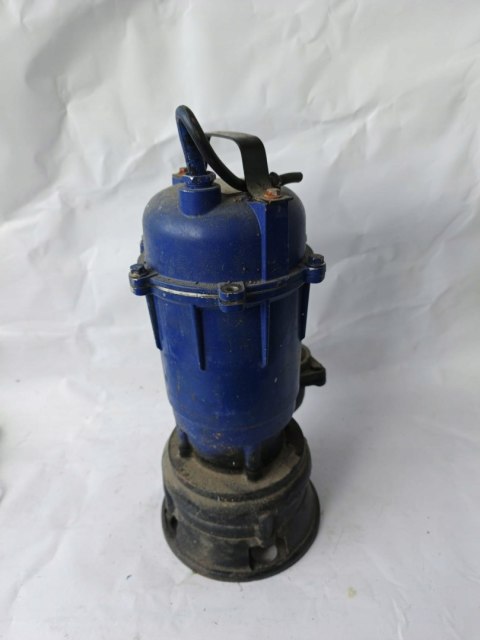 OUTLET W1501 POMPA DO WODY CZYSTEJ BRUDNEJ SZAMBA ZATAPIALNA