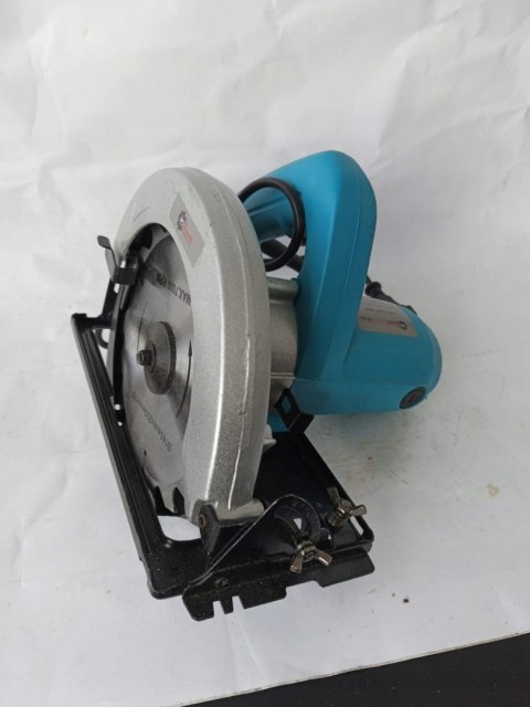 OUTLET W1513 PILARKA PIŁA TARCZOWA RĘCZNA DO DREWNA LASER MOCNA