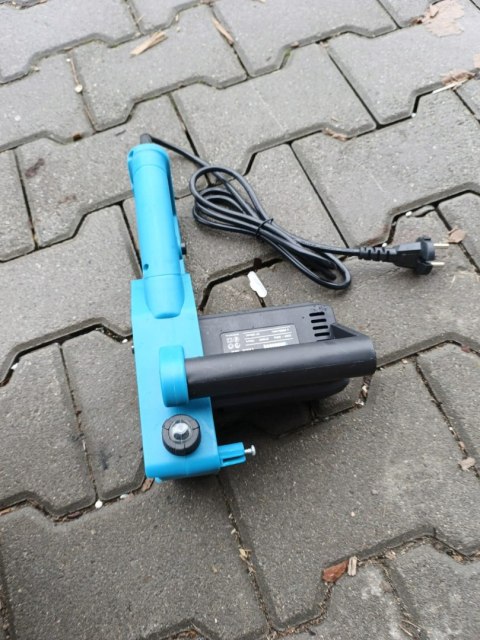 OUTLET W1531 PIŁA ELEKTRYCZNA PILARKA DO DREWNA MOCNA PROWADNICA ŁAŃCUCH