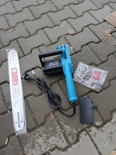 OUTLET W1531 PIŁA ELEKTRYCZNA PILARKA DO DREWNA MOCNA PROWADNICA ŁAŃCUCH