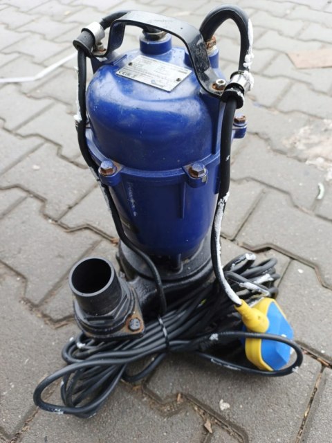 OUTLET W1533 POMPA DO WODY BRUDNEJ SZAMBA Z ROZDRABNIACZEM ZATAPIALNA