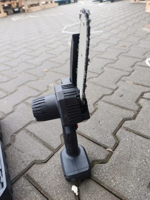 OUTLET W1547 PIŁA ŁAŃCUCHOWA AKUMULATOROWA PILARKA AKUMULATOR ŁAŃCUCH MOCNA