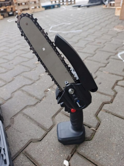 OUTLET W1547 PIŁA ŁAŃCUCHOWA AKUMULATOROWA PILARKA AKUMULATOR ŁAŃCUCH MOCNA