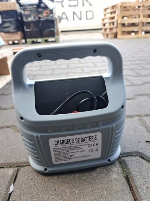 OUTLET W1553 Prostownik MIKROPROCESOROWY ŁADOWARKA DO AKUMULATORA 12V 24V