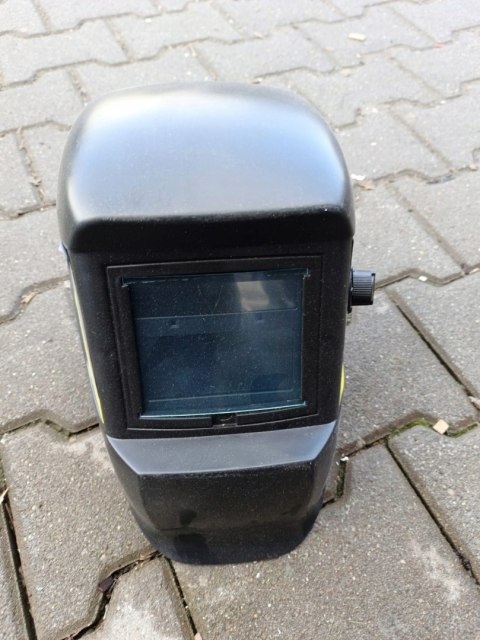 OUTLET W1562 SAMOŚCIEMNIAJĄCA MASKA PRZYŁBICA SPAWALNICZA AUTOMATYCZNA LCD