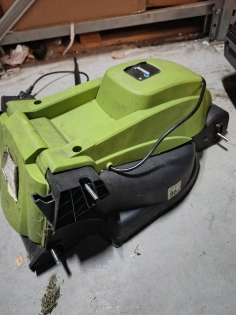 OUTLET W1590 KOSIARKA ELEKTRYCZNA DO TRAWY NÓŻ LEKKA MOCNA