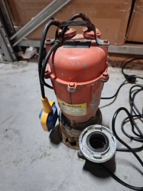 OUTLET W1591 POMPA DO WODY SZAMBA Z ROZDRABNIACZ 3750W PŁYWAK