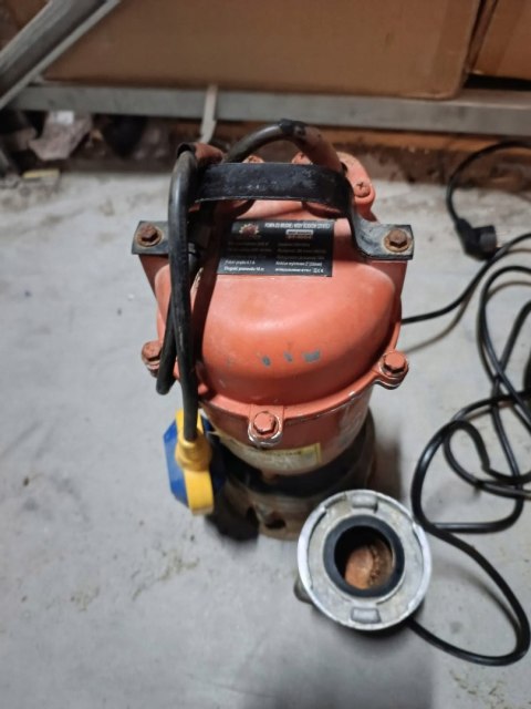 OUTLET W1591 POMPA DO WODY SZAMBA Z ROZDRABNIACZ 3750W PŁYWAK