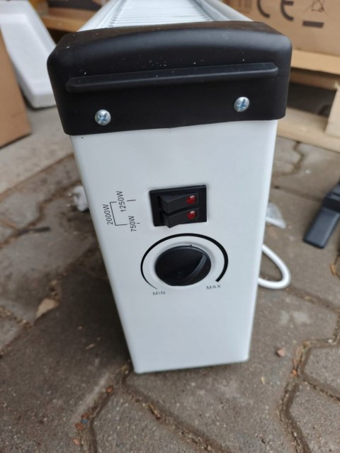 OUTLET W1083 Grzejnik PODGRZEWACZ konwektorowy Ondragon 2000 W biały