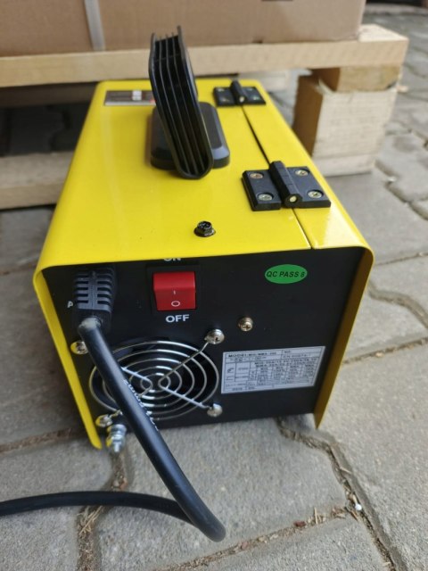 OUTLET W1096 SPAWARKA INWERTOROWA MIGOMAT MIG MAG 250A