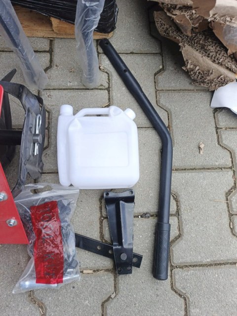 OUTLET W1117 GLEBOGRYZARKA SPALINOWA MOCNA DO GLEBY ZIEMI GRYZARKA