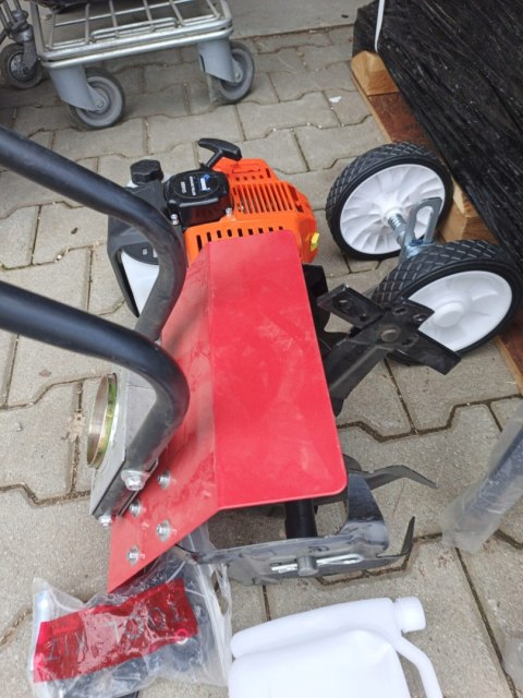 OUTLET W1117 GLEBOGRYZARKA SPALINOWA MOCNA DO GLEBY ZIEMI GRYZARKA