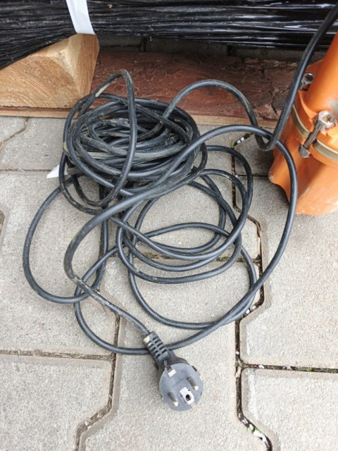 OUTLET W1128 POMPA DO WODY BRUDNEJ CZYSTEJ ZANURZENIOWA GŁĘBINOWA MOCNA