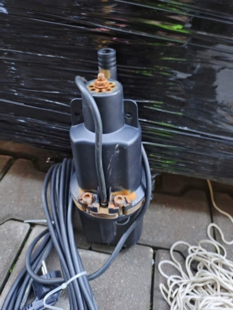 OUTLET W1140 POMPA POMPKA ZATAPIALNA DO WODY CZYSTEJ ZATAPIALNA MOCNA