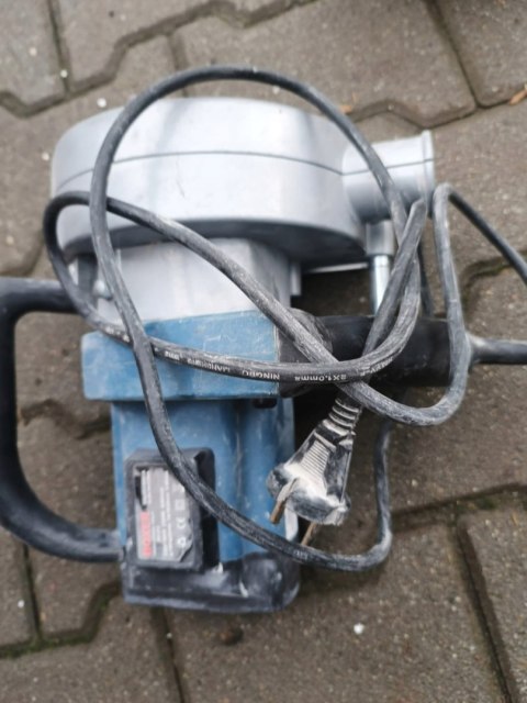 OUTLET W1157 BRUZDOWNICA ELEKTRYCZNA DO BETONU SOLIDNA WALIZKA