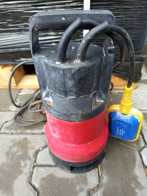 OUTLET W1208 POMPA ZATAPIALNA DO WODY CZYSTEJ BRUDNEJ DESZCZÓWKI PŁYWAKIEM