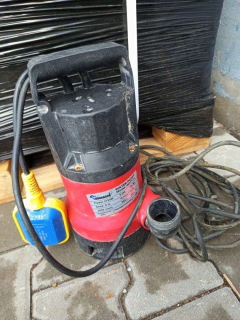 OUTLET W1208 POMPA ZATAPIALNA DO WODY CZYSTEJ BRUDNEJ DESZCZÓWKI PŁYWAKIEM