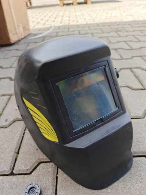 OUTLET W1208 SAMOŚCIEMNIAJĄCA MASKA PRZYŁBICA SPAWALNICZA AUTOMATYCZNA