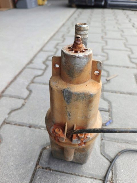 OUTLET W`1222 POMPA DO WODY BRUDNEJ CZYSTEJ ZANURZENIOWA GŁĘBINOWA