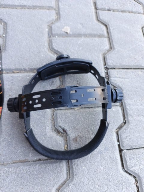 OUTLET W1272 SAMOŚCIEMNIAJĄCA MASKA PRZYŁBICA SPAWALNICZA AUTOMATYCZNA