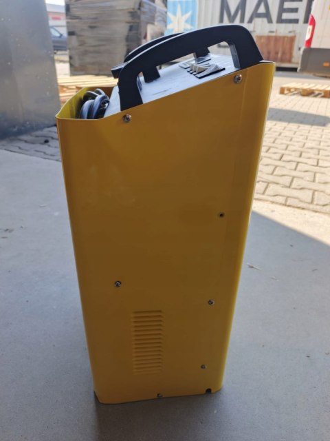 OUTLET W1285 PROSTOWNIK AKUMULATOROWY Z ROZRUCHEM ŁADOWARKA SAMOCHODOWY