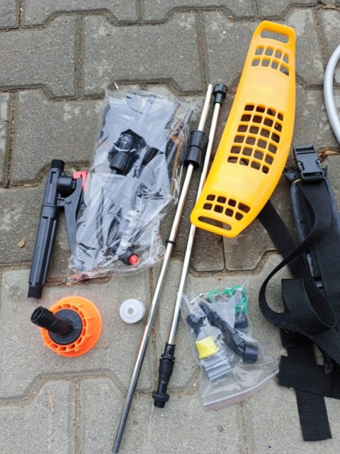 OUTLET W1314 OPRYSKIWACZ AKUMULATOROWY ELEKTRYCZNY 16L PLECAKOWY