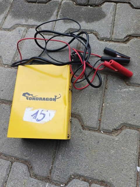 OUTLET W1339 Prostownik MIKROPROCESOROWY 6V 24V Akumulatorowy
