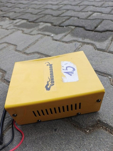 OUTLET W1339 Prostownik MIKROPROCESOROWY 6V 24V Akumulatorowy