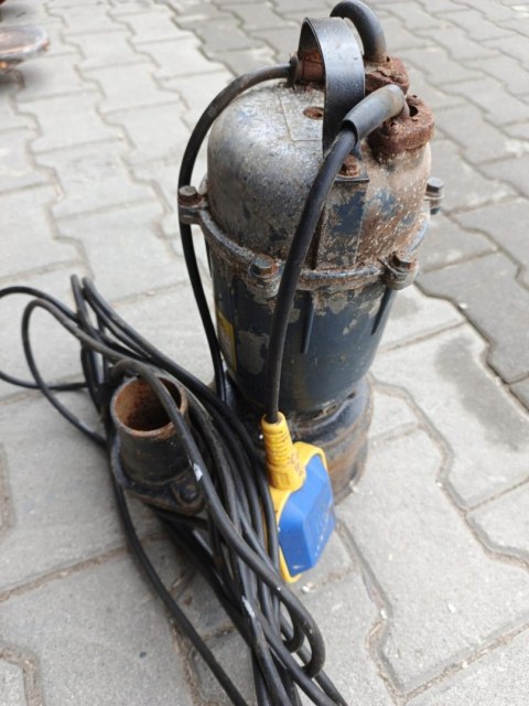 OUTLET W1350 POMPA DO WODY BRUDNEJ SZAMBA Z ROZDRABNIACZEM MOCNA