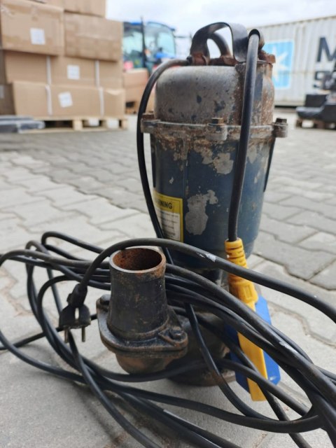 OUTLET W1350 POMPA DO WODY BRUDNEJ SZAMBA Z ROZDRABNIACZEM MOCNA