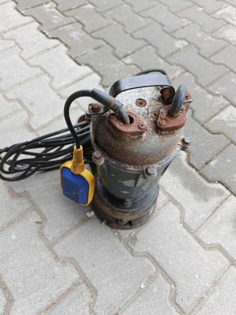 OUTLET W1350 POMPA DO WODY BRUDNEJ SZAMBA Z ROZDRABNIACZEM MOCNA