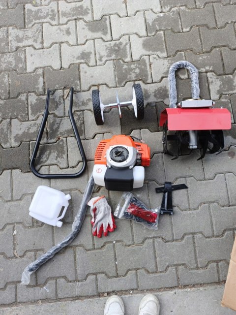 OUTLET W1356 GLEBOGRYZARKA SPALINOWA KULTYWATOR DO GLEBY ZIEMI GRYZARKA
