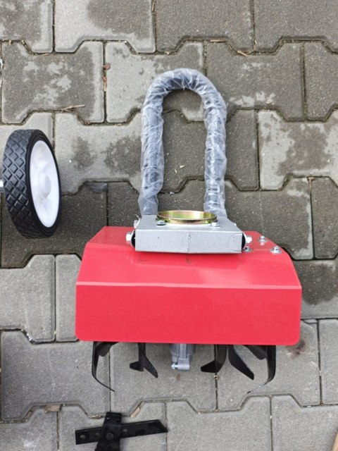 OUTLET W1356 GLEBOGRYZARKA SPALINOWA KULTYWATOR DO GLEBY ZIEMI GRYZARKA