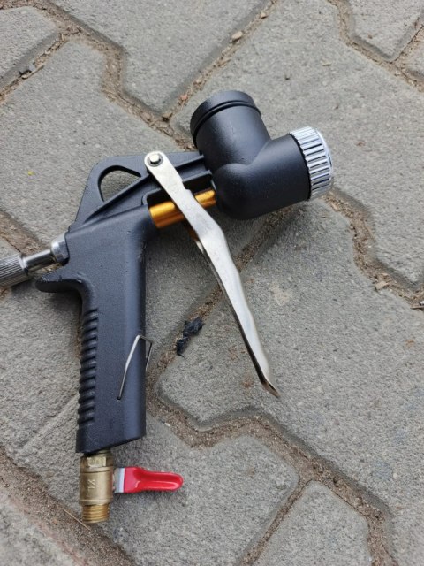 OUTLET W1358 PISTOLET DO TYNKOWANIA TYNKÓW MALOWANIA
