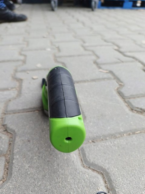 OUTLET W1362 NOŻYCE DO TRAWY ŻYWOPŁOTU AKUMULATOROWE SEKATOR DO KRZEWÓW