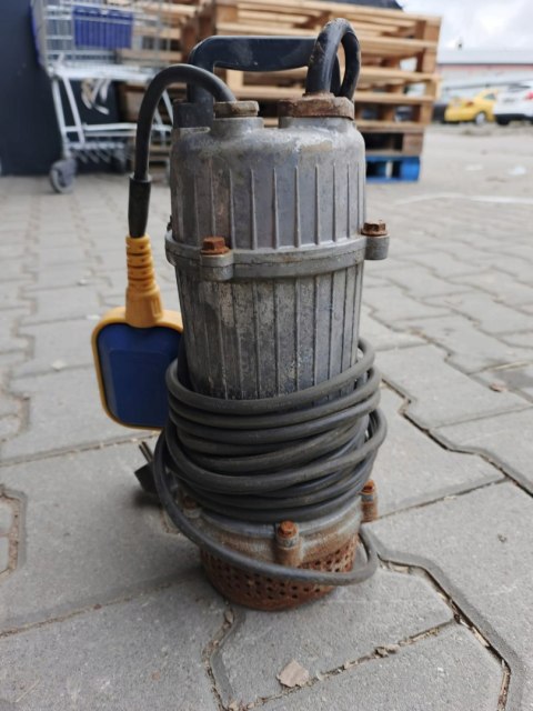 OUTLET W1367 POMPA DO WODY BRUDNEJ CZYSTEJ ŚCIEKÓW SITO ZANURZENIOWA SZAMBA