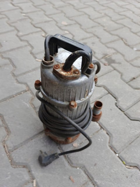 OUTLET W1367 POMPA DO WODY BRUDNEJ CZYSTEJ ŚCIEKÓW SITO ZANURZENIOWA SZAMBA