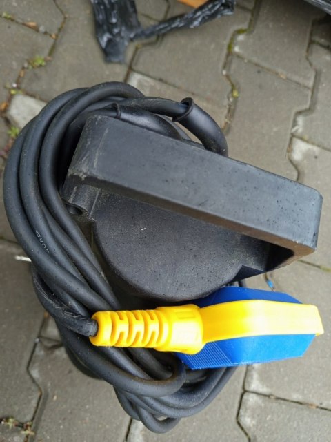 OUTLET W704 POMPA DO WODY SZAMBA Z ROZDRABNIACZ 3750W MOCNA