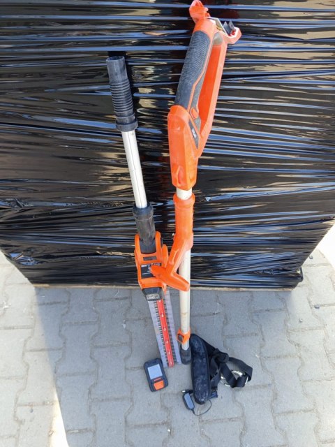 OUTLET W595 NOŻYCE AKUMULATOROWE NA WYSIĘGNIKU 18V 1500mAh