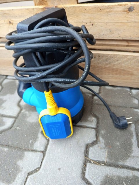 OUTLET W703 P POMPA DO WODY BRUDNEJ CZYSTEJ ZANURZENIOWA