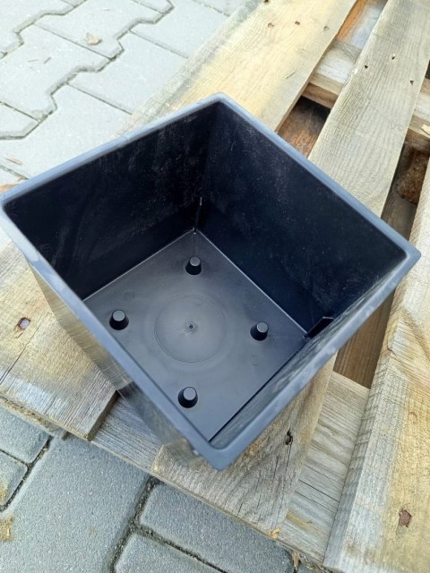 OUTLET W720 WKŁAD DO DONICZKI DONICY DONICZEK 170x170MM